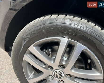 Чорний Фольксваген Туран, об'ємом двигуна 1.6 л та пробігом 228 тис. км за 11999 $, фото 24 на Automoto.ua