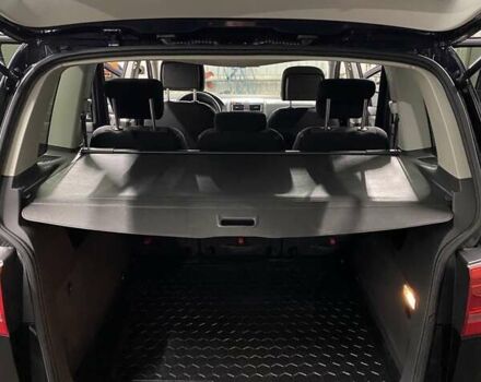 Черный Фольксваген Туран, объемом двигателя 1.6 л и пробегом 174 тыс. км за 13000 $, фото 10 на Automoto.ua