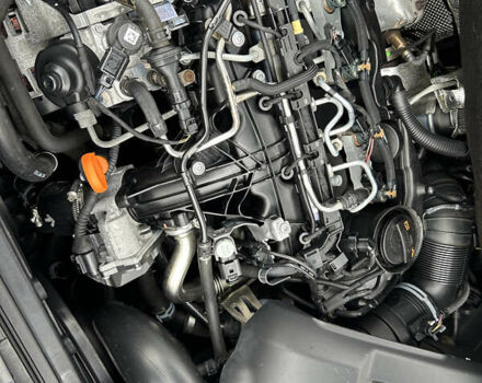 Чорний Фольксваген Туран, об'ємом двигуна 2 л та пробігом 262 тис. км за 12250 $, фото 99 на Automoto.ua