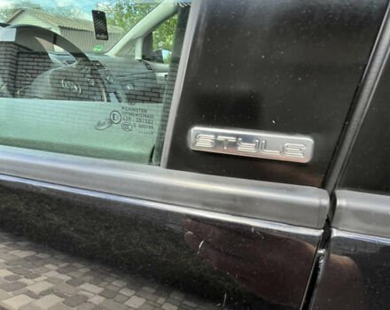 Чорний Фольксваген Туран, об'ємом двигуна 1.6 л та пробігом 228 тис. км за 11999 $, фото 19 на Automoto.ua