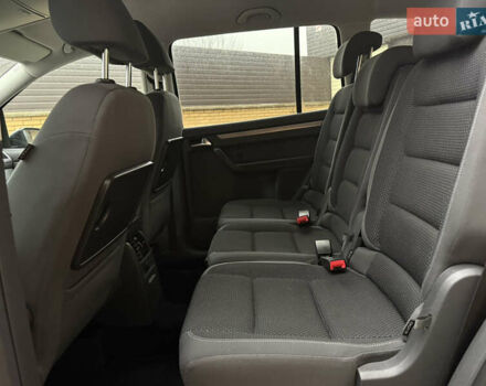 Чорний Фольксваген Туран, об'ємом двигуна 1.6 л та пробігом 218 тис. км за 10650 $, фото 36 на Automoto.ua