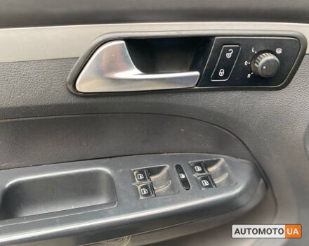 Чорний Фольксваген Туран, об'ємом двигуна 1.4 л та пробігом 258 тис. км за 8700 $, фото 9 на Automoto.ua