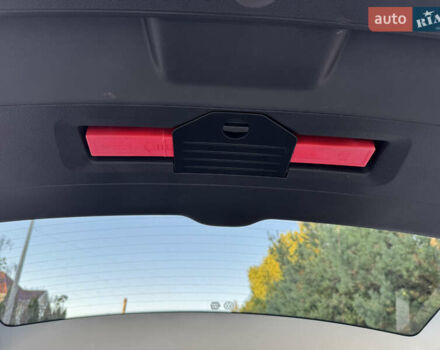 Черный Фольксваген Туран, объемом двигателя 1.6 л и пробегом 162 тыс. км за 11650 $, фото 73 на Automoto.ua