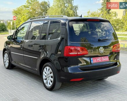 Черный Фольксваген Туран, объемом двигателя 0 л и пробегом 236 тыс. км за 10350 $, фото 5 на Automoto.ua