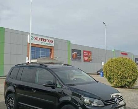 Черный Фольксваген Туран, объемом двигателя 1.97 л и пробегом 101 тыс. км за 12500 $, фото 3 на Automoto.ua