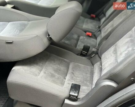 Черный Фольксваген Туран, объемом двигателя 2 л и пробегом 200 тыс. км за 11777 $, фото 59 на Automoto.ua