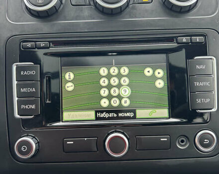 Чорний Фольксваген Туран, об'ємом двигуна 2 л та пробігом 262 тис. км за 12250 $, фото 88 на Automoto.ua