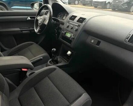 Черный Фольксваген Туран, объемом двигателя 0 л и пробегом 166 тыс. км за 3525 $, фото 4 на Automoto.ua