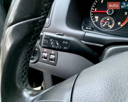 Черный Фольксваген Туран, объемом двигателя 2 л и пробегом 190 тыс. км за 11799 $, фото 30 на Automoto.ua