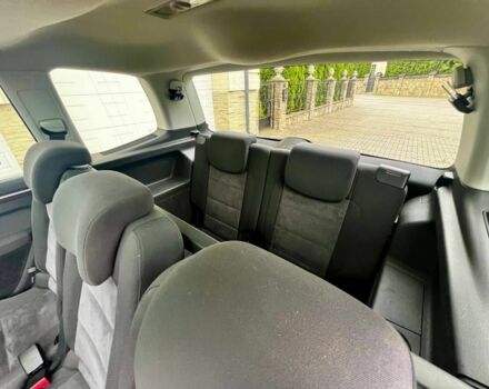 Чорний Фольксваген Туран, об'ємом двигуна 0 л та пробігом 250 тис. км за 10800 $, фото 7 на Automoto.ua