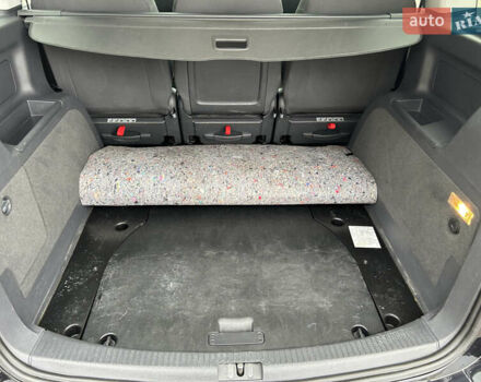 Чорний Фольксваген Туран, об'ємом двигуна 2 л та пробігом 262 тис. км за 12250 $, фото 47 на Automoto.ua