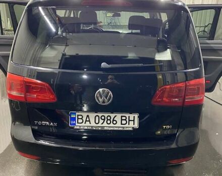 Черный Фольксваген Туран, объемом двигателя 1.6 л и пробегом 174 тыс. км за 13000 $, фото 21 на Automoto.ua