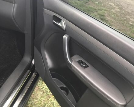 Чорний Фольксваген Туран, об'ємом двигуна 1.4 л та пробігом 280 тис. км за 11000 $, фото 7 на Automoto.ua