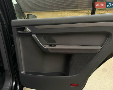 Чорний Фольксваген Туран, об'ємом двигуна 1.6 л та пробігом 218 тис. км за 10650 $, фото 40 на Automoto.ua