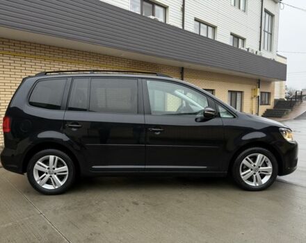Черный Фольксваген Туран, объемом двигателя 1.6 л и пробегом 218 тыс. км за 9950 $, фото 6 на Automoto.ua