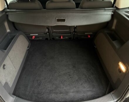 Черный Фольксваген Туран, объемом двигателя 1.6 л и пробегом 218 тыс. км за 9950 $, фото 23 на Automoto.ua