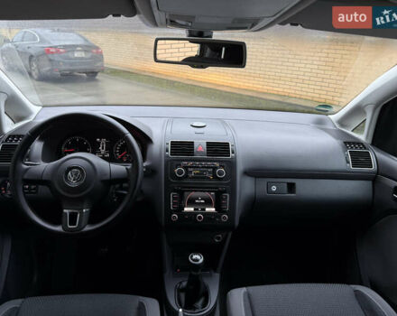 Чорний Фольксваген Туран, об'ємом двигуна 1.6 л та пробігом 218 тис. км за 9950 $, фото 32 на Automoto.ua