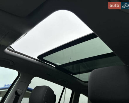 Чорний Фольксваген Туран, об'ємом двигуна 2 л та пробігом 262 тис. км за 12250 $, фото 92 на Automoto.ua