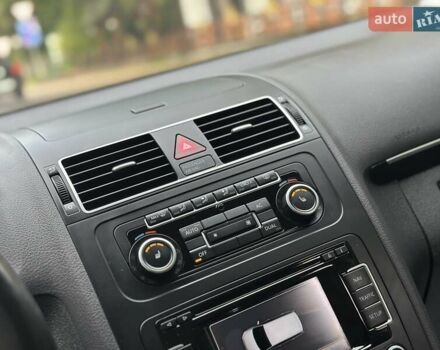 Черный Фольксваген Туран, объемом двигателя 2 л и пробегом 200 тыс. км за 11850 $, фото 46 на Automoto.ua