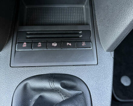 Черный Фольксваген Туран, объемом двигателя 1.6 л и пробегом 162 тыс. км за 11850 $, фото 68 на Automoto.ua