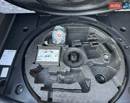 Черный Фольксваген Туран, объемом двигателя 1.6 л и пробегом 162 тыс. км за 11850 $, фото 88 на Automoto.ua