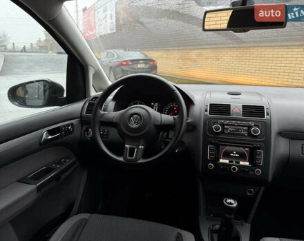 Чорний Фольксваген Туран, об'ємом двигуна 1.6 л та пробігом 218 тис. км за 10650 $, фото 31 на Automoto.ua
