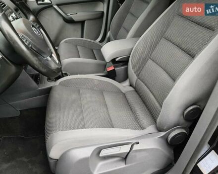 Чорний Фольксваген Туран, об'ємом двигуна 1.6 л та пробігом 271 тис. км за 12300 $, фото 25 на Automoto.ua