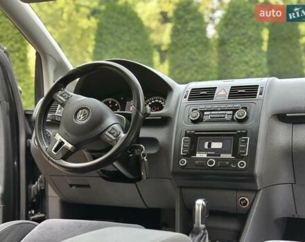 Черный Фольксваген Туран, объемом двигателя 2 л и пробегом 200 тыс. км за 12250 $, фото 42 на Automoto.ua