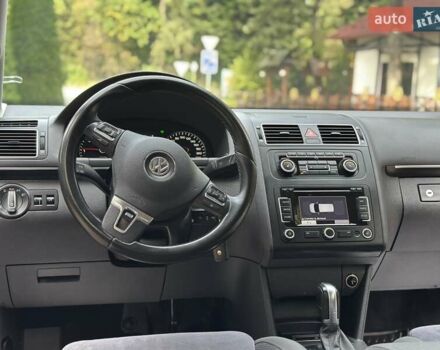 Черный Фольксваген Туран, объемом двигателя 2 л и пробегом 200 тыс. км за 12250 $, фото 52 на Automoto.ua