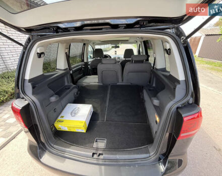 Чорний Фольксваген Туран, об'ємом двигуна 1.6 л та пробігом 228 тис. км за 11999 $, фото 20 на Automoto.ua