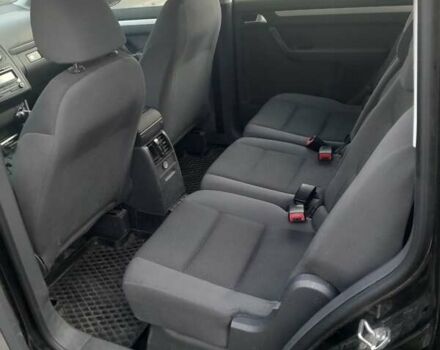 Черный Фольксваген Туран, объемом двигателя 1.6 л и пробегом 222 тыс. км за 9500 $, фото 6 на Automoto.ua