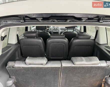 Чорний Фольксваген Туран, об'ємом двигуна 1.39 л та пробігом 230 тис. км за 7999 $, фото 9 на Automoto.ua