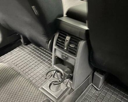 Черный Фольксваген Туран, объемом двигателя 1.6 л и пробегом 174 тыс. км за 13000 $, фото 11 на Automoto.ua