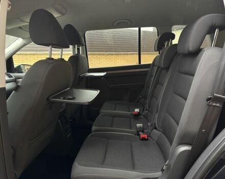 Черный Фольксваген Туран, объемом двигателя 1.6 л и пробегом 218 тыс. км за 9950 $, фото 19 на Automoto.ua