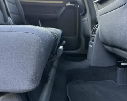 Черный Фольксваген Туран, объемом двигателя 1.6 л и пробегом 162 тыс. км за 11850 $, фото 77 на Automoto.ua