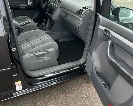 Чорний Фольксваген Туран, об'ємом двигуна 2 л та пробігом 262 тис. км за 12250 $, фото 71 на Automoto.ua