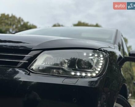 Черный Фольксваген Туран, объемом двигателя 2 л и пробегом 200 тыс. км за 11850 $, фото 81 на Automoto.ua