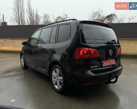 Чорний Фольксваген Туран, об'ємом двигуна 1.6 л та пробігом 218 тис. км за 10650 $, фото 4 на Automoto.ua