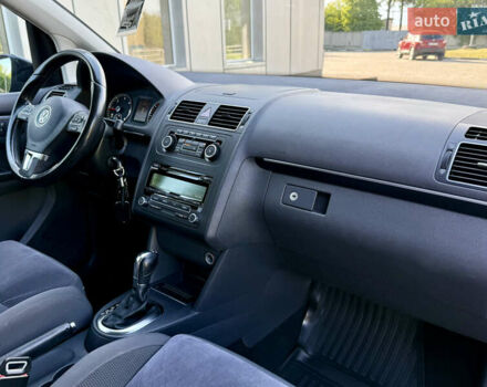 Черный Фольксваген Туран, объемом двигателя 0 л и пробегом 236 тыс. км за 10350 $, фото 66 на Automoto.ua