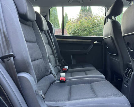 Черный Фольксваген Туран, объемом двигателя 1.6 л и пробегом 162 тыс. км за 11650 $, фото 64 на Automoto.ua