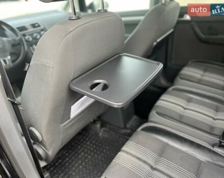 Черный Фольксваген Туран, объемом двигателя 1.97 л и пробегом 213 тыс. км за 11600 $, фото 8 на Automoto.ua