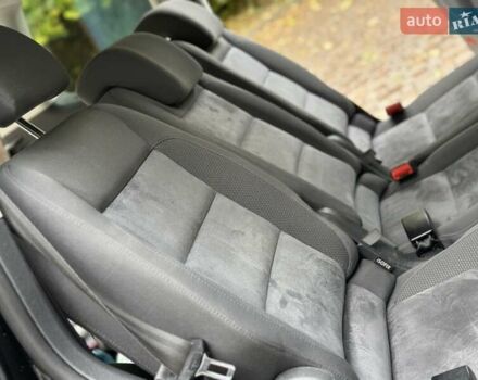 Чорний Фольксваген Туран, об'ємом двигуна 2 л та пробігом 200 тис. км за 11750 $, фото 68 на Automoto.ua