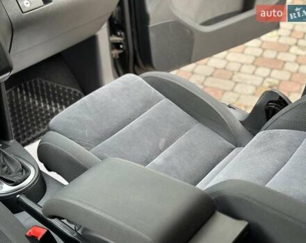 Черный Фольксваген Туран, объемом двигателя 2 л и пробегом 200 тыс. км за 11850 $, фото 16 на Automoto.ua