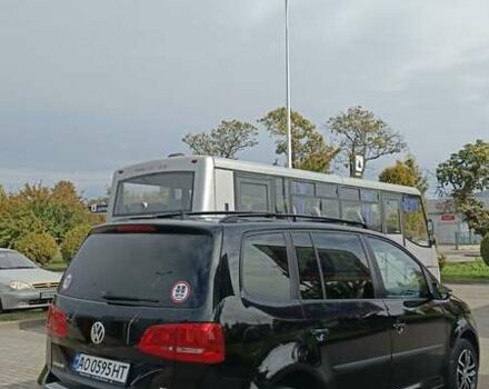 Черный Фольксваген Туран, объемом двигателя 1.97 л и пробегом 101 тыс. км за 12500 $, фото 6 на Automoto.ua