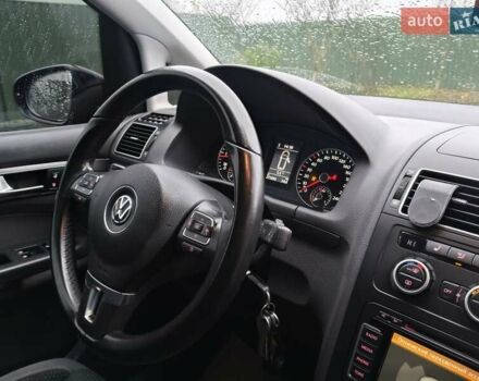 Чорний Фольксваген Туран, об'ємом двигуна 1.6 л та пробігом 271 тис. км за 12300 $, фото 45 на Automoto.ua