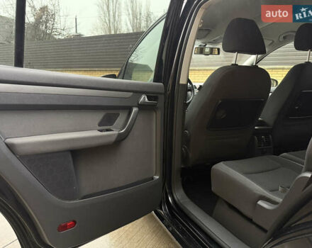 Чорний Фольксваген Туран, об'ємом двигуна 1.6 л та пробігом 218 тис. км за 10650 $, фото 34 на Automoto.ua