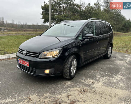 Чорний Фольксваген Туран, об'ємом двигуна 2 л та пробігом 262 тис. км за 12250 $, фото 2 на Automoto.ua