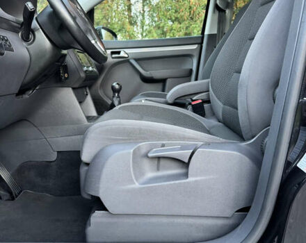 Черный Фольксваген Туран, объемом двигателя 1.6 л и пробегом 162 тыс. км за 11650 $, фото 58 на Automoto.ua