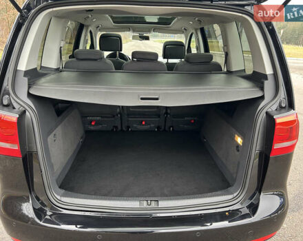 Чорний Фольксваген Туран, об'ємом двигуна 2 л та пробігом 262 тис. км за 12250 $, фото 42 на Automoto.ua