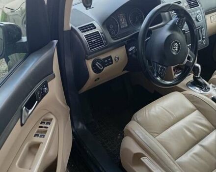 Черный Фольксваген Туран, объемом двигателя 1.4 л и пробегом 220 тыс. км за 9400 $, фото 15 на Automoto.ua